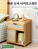 Solid Wood Nightstand – Modern Bedside Drawer Cabinet